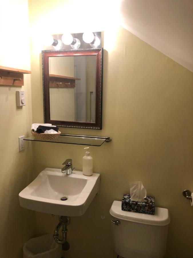 Keremeos Crowsnest Vineyards Guesthouse מראה חיצוני תמונה