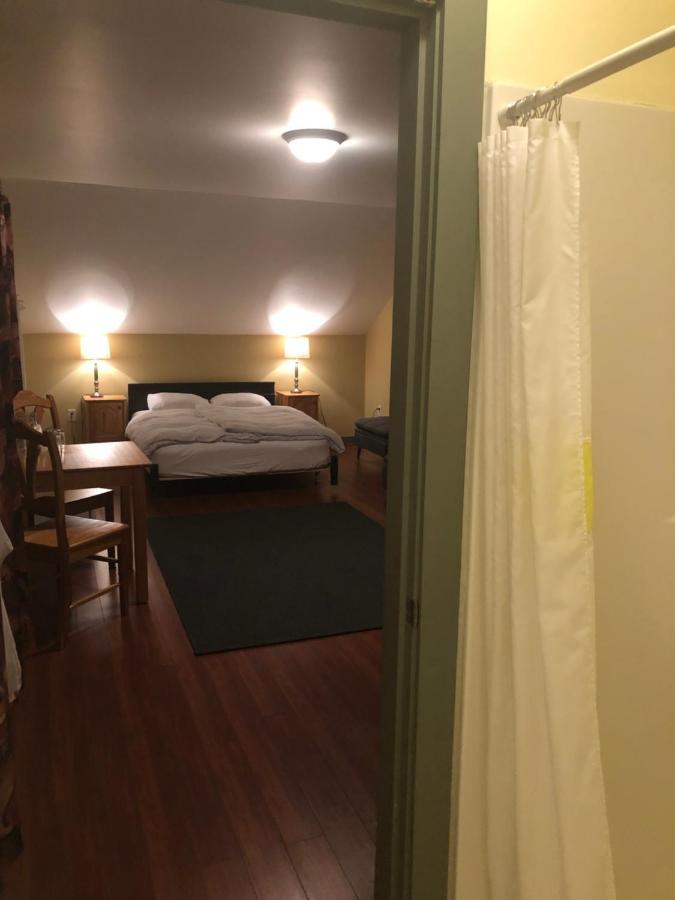 Keremeos Crowsnest Vineyards Guesthouse מראה חיצוני תמונה