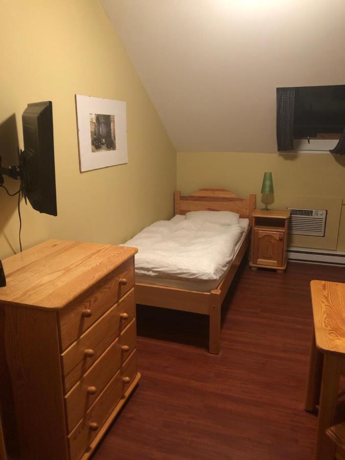 Keremeos Crowsnest Vineyards Guesthouse מראה חיצוני תמונה