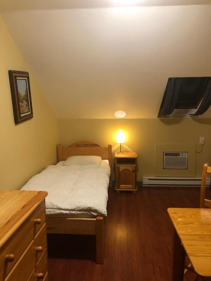 Keremeos Crowsnest Vineyards Guesthouse מראה חיצוני תמונה