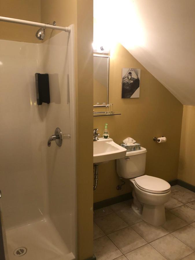Keremeos Crowsnest Vineyards Guesthouse מראה חיצוני תמונה