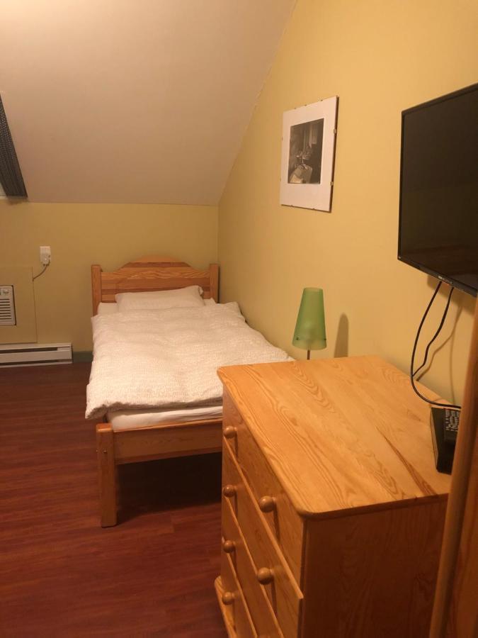 Keremeos Crowsnest Vineyards Guesthouse מראה חיצוני תמונה