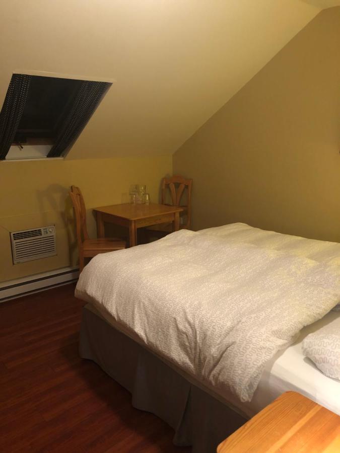 Keremeos Crowsnest Vineyards Guesthouse מראה חיצוני תמונה