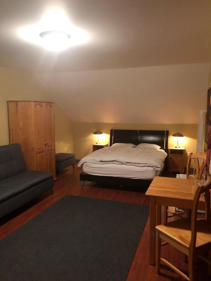 Keremeos Crowsnest Vineyards Guesthouse מראה חיצוני תמונה