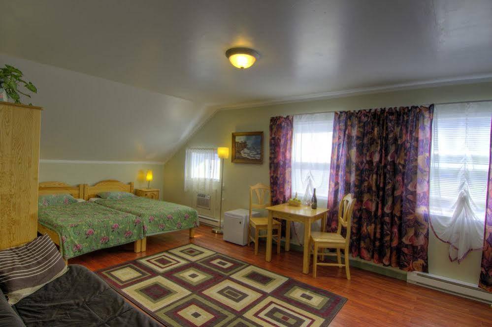 Keremeos Crowsnest Vineyards Guesthouse מראה חיצוני תמונה