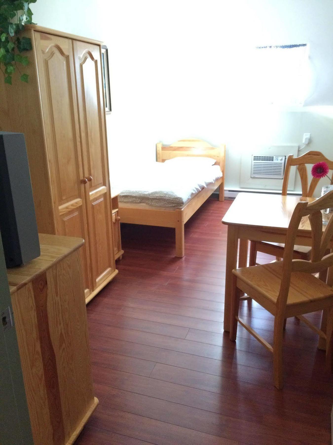 Keremeos Crowsnest Vineyards Guesthouse מראה חיצוני תמונה